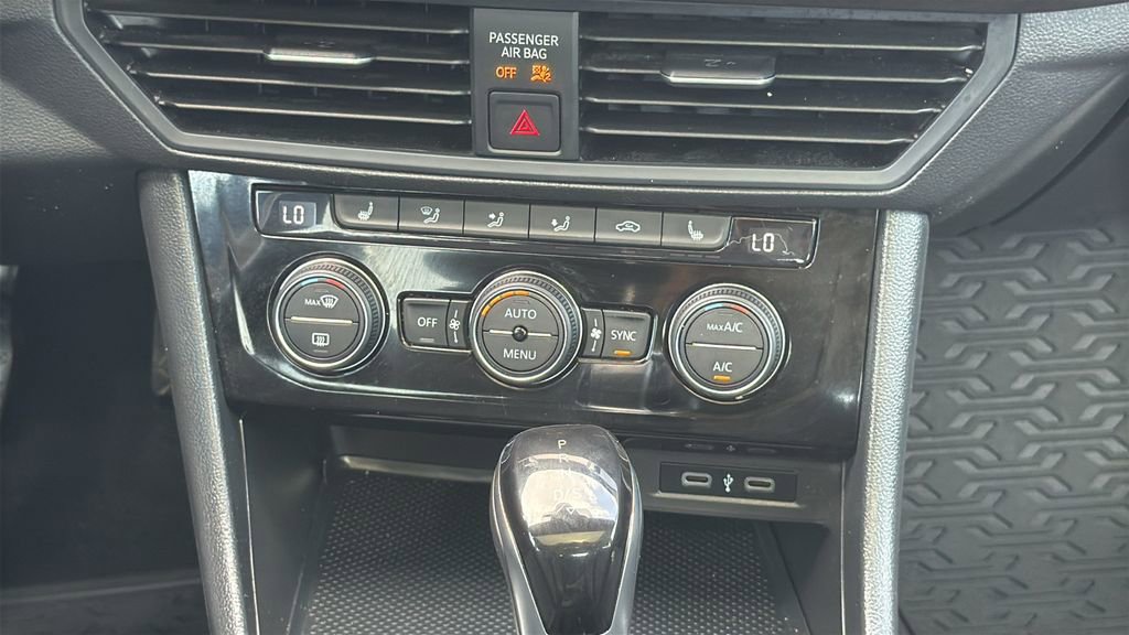 Used 2022 Volkswagen Jetta SE image 24