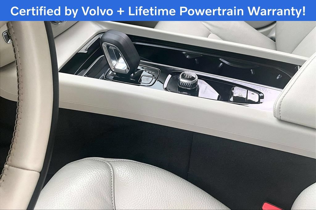 Used 2025 Volvo S60 B5 Plus AWD/4WD image 19