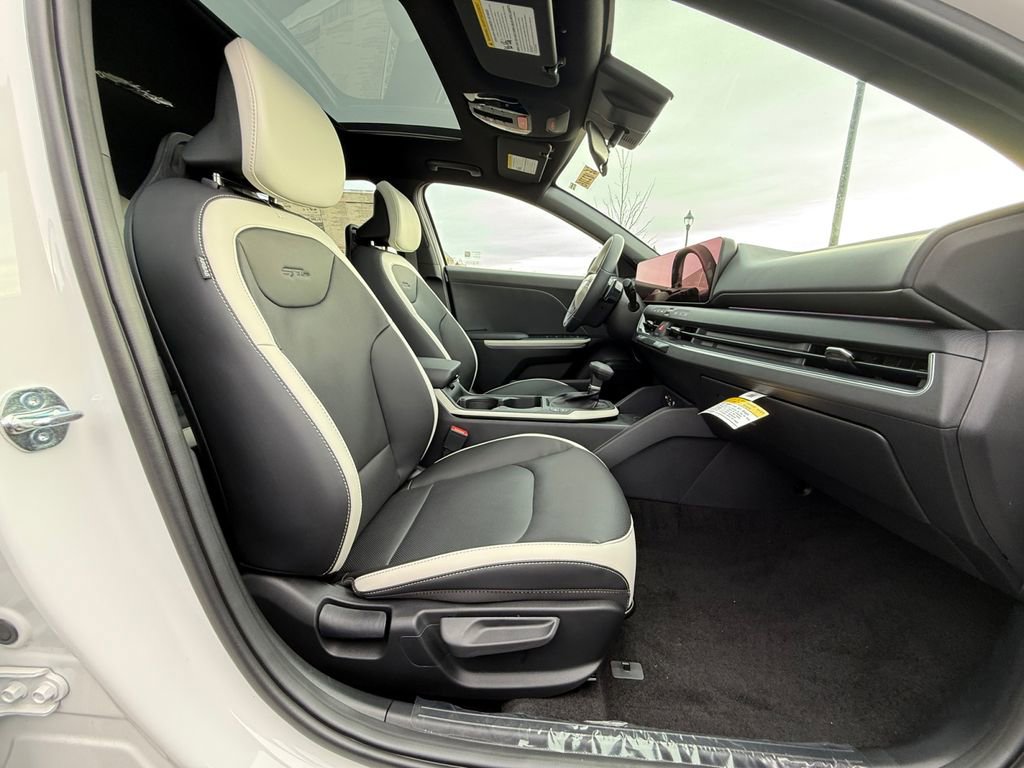 New 2025 Kia K4 GT-Line Turbo image 26