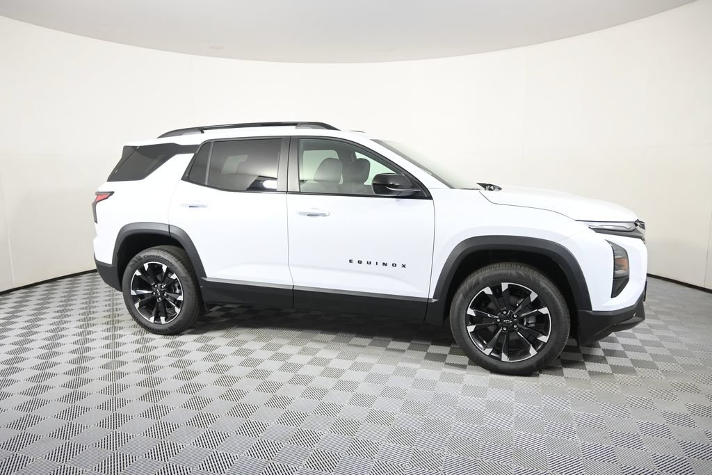 New 2026 Chevrolet Equinox RS w/ Convenience Package III AWD/4WD image 8