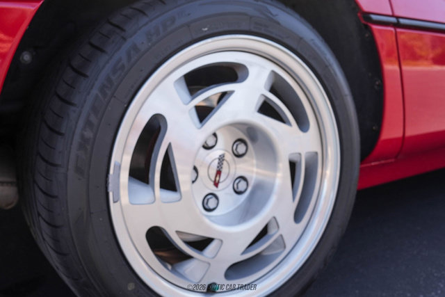 Used 1990 Chevrolet Corvette ZR-1 RWD image 54