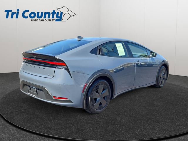 Used 2025 Toyota Prius LE image 8