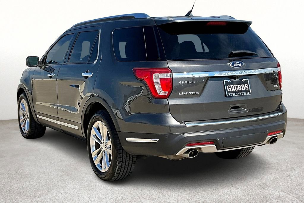 Used 2019 Ford Explorer Limited w/ Ford Safe & Smart Package image 2