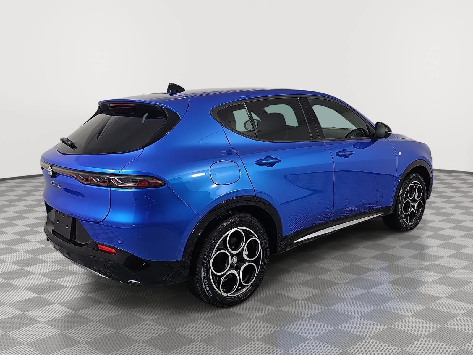 Used 2024 Alfa Romeo Tonale Ti AWD/4WD image 8