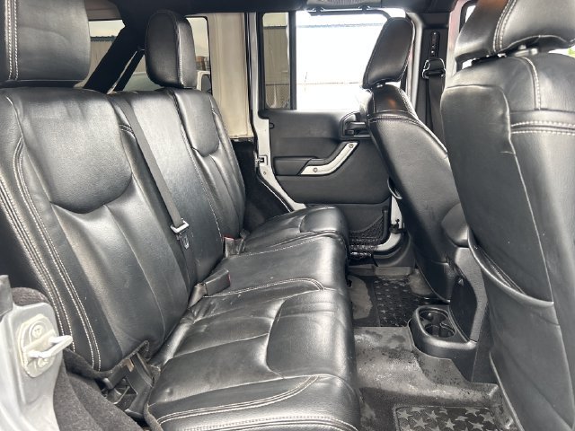 Used 2014 Jeep Wrangler Unlimited Sahara w/ Max Tow Package AWD/4WD image 30