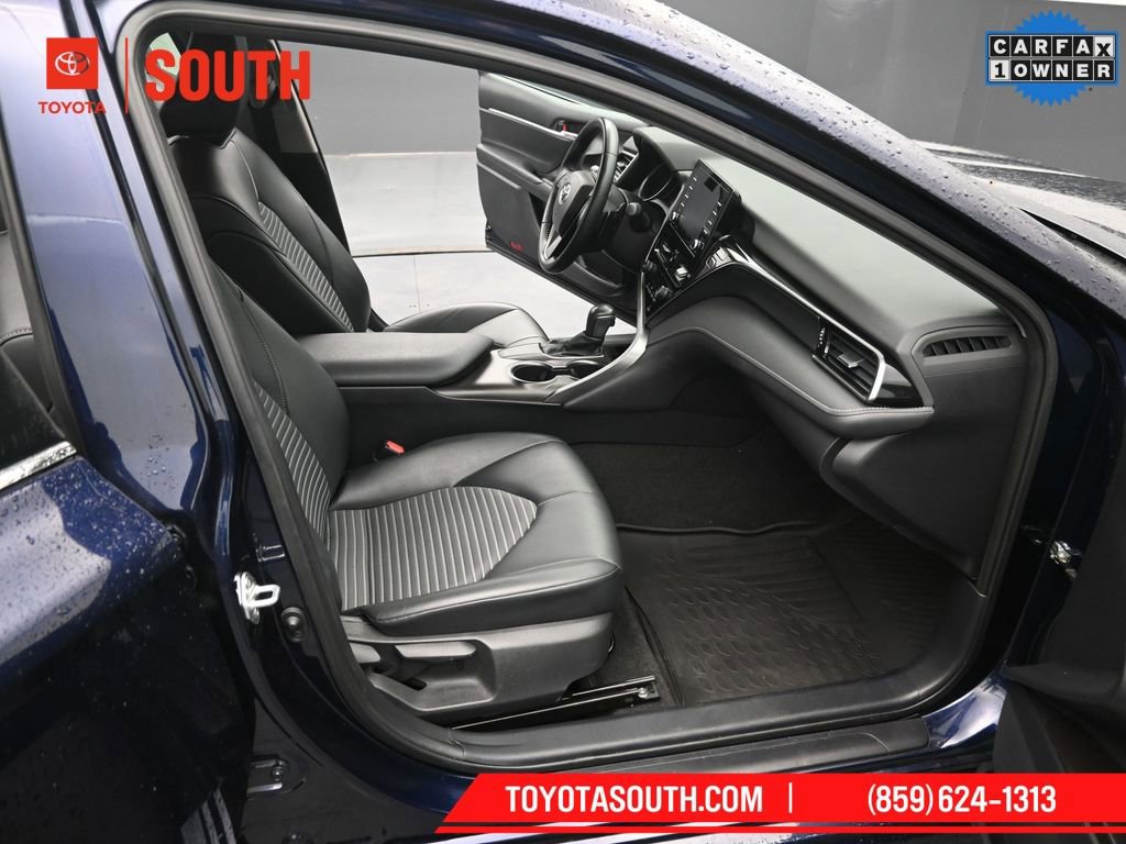 Used 2021 Toyota Camry SE w/ Convenience Package image 28