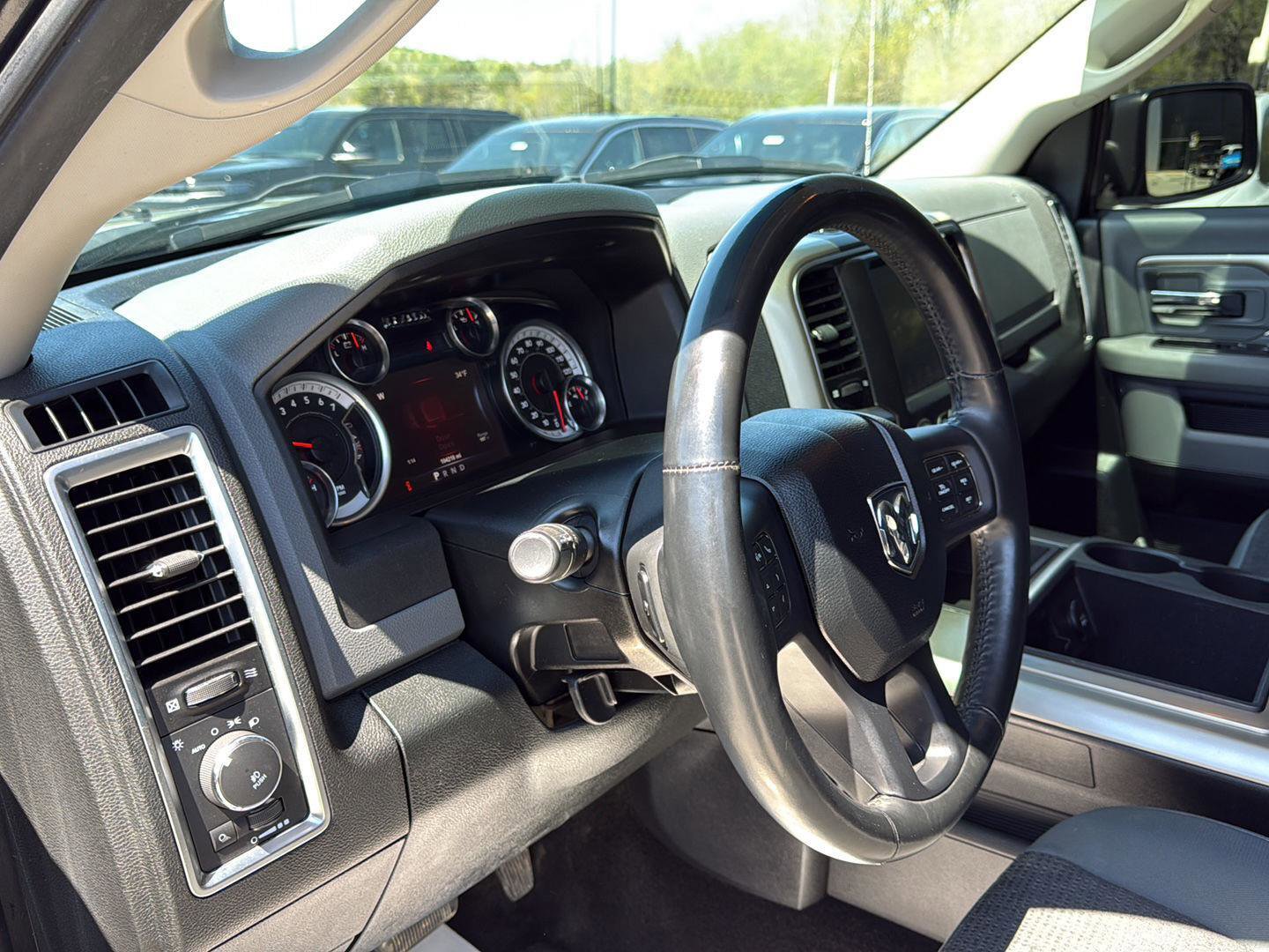Used 2015 RAM 1500 Outdoorsman w/ Pittsburgh Penguins Edition AWD/4WD image 18