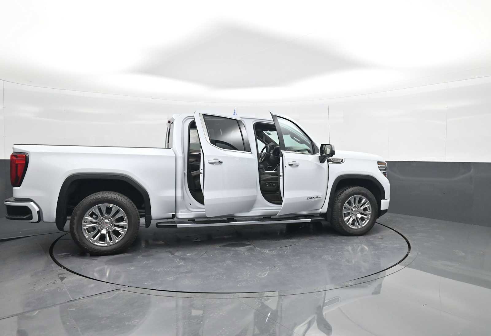 New 2026 GMC Sierra 1500 Denali w/ Technology Package AWD/4WD image 42