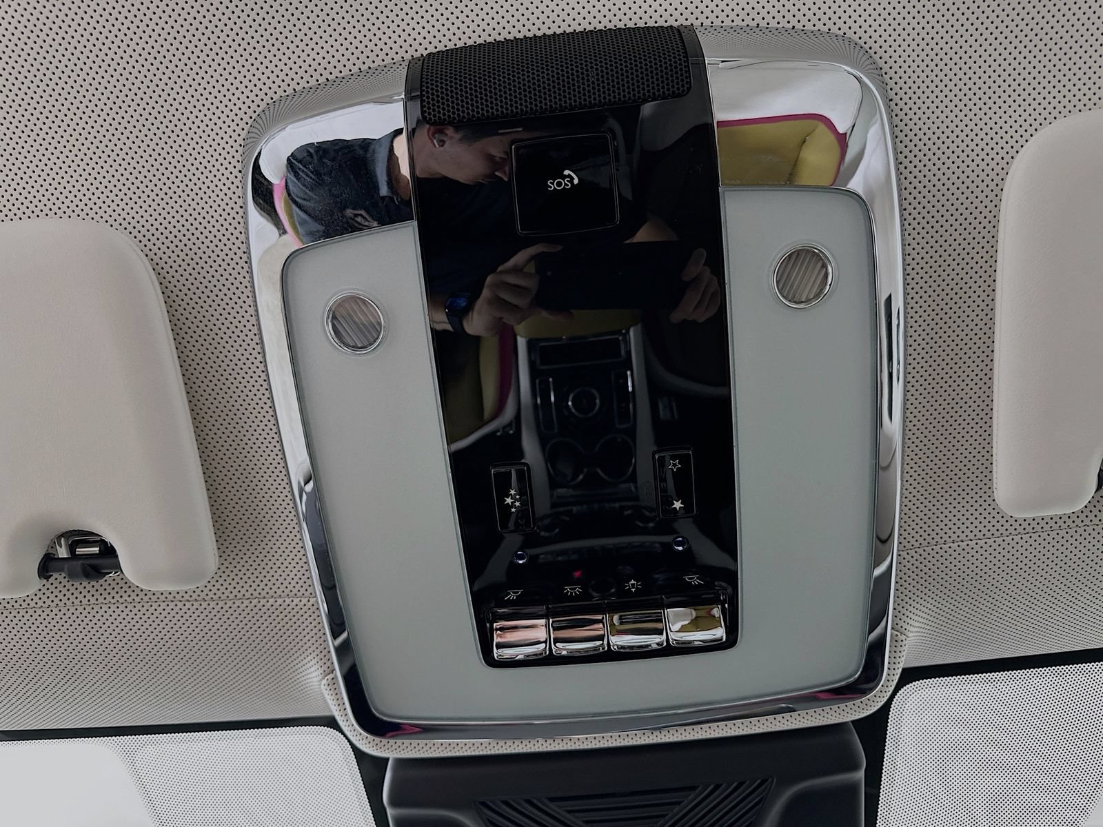 Used 2024 Rolls-Royce Spectre w/ Leather Finishing Pack AWD/4WD image 33