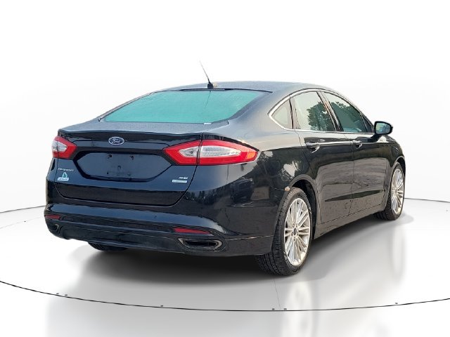Used 2013 Ford Fusion SE FWD image 4