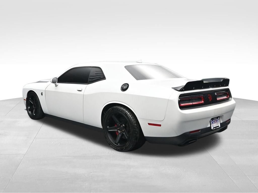 Used 2016 Dodge Challenger SRT Hellcat RWD image 3