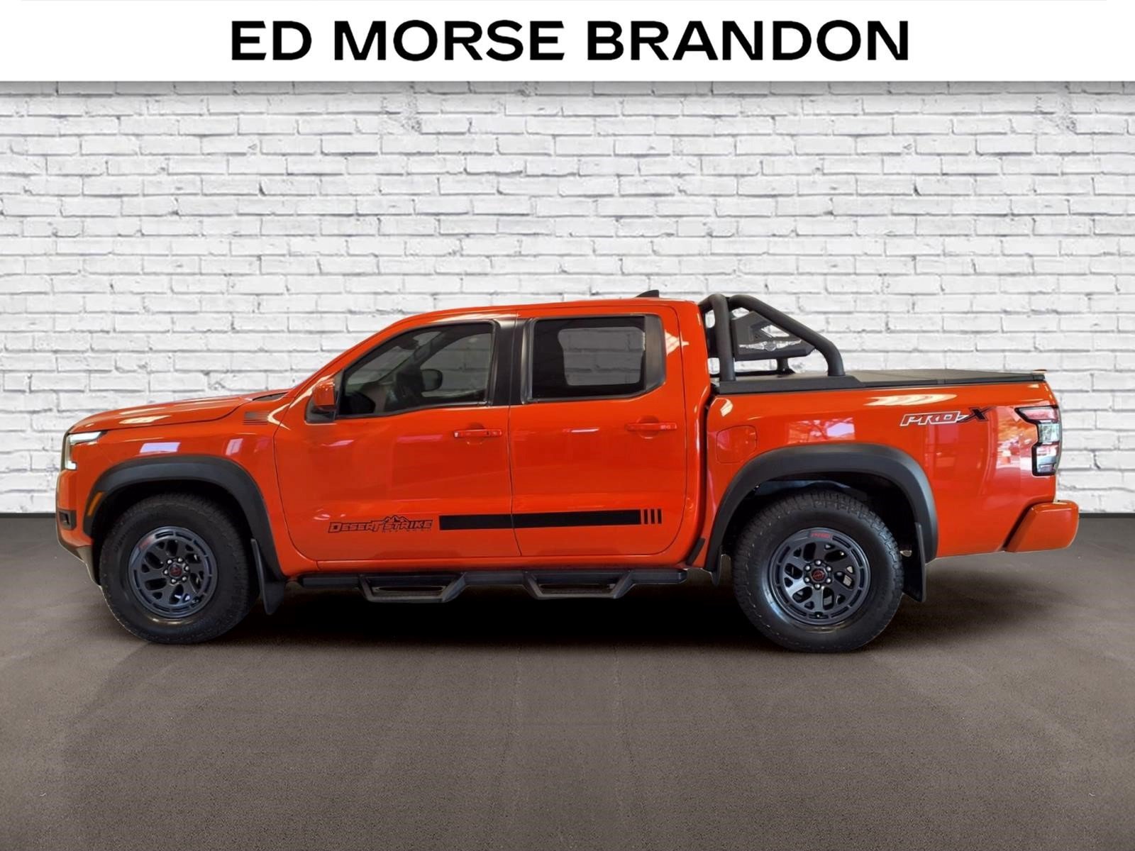 Used 2025 Nissan Frontier Pro-X RWD image 2