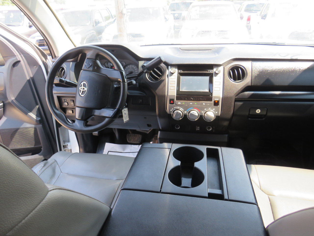 Used 2016 Toyota Tundra SR image 18