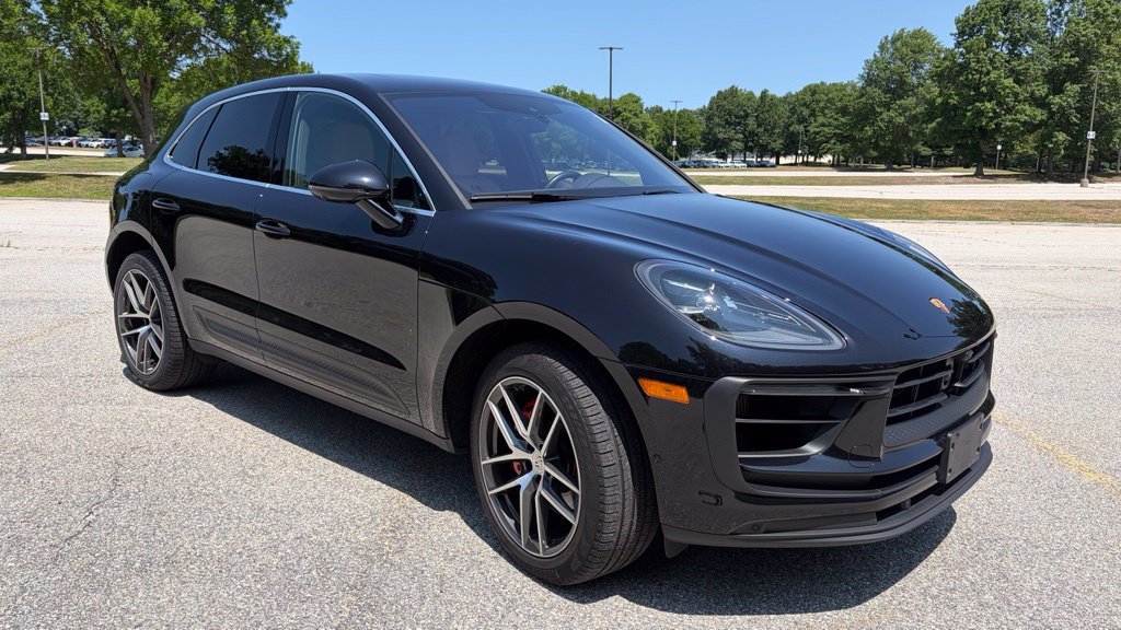 Used 2023 Porsche Macan S AWD/4WD image 7
