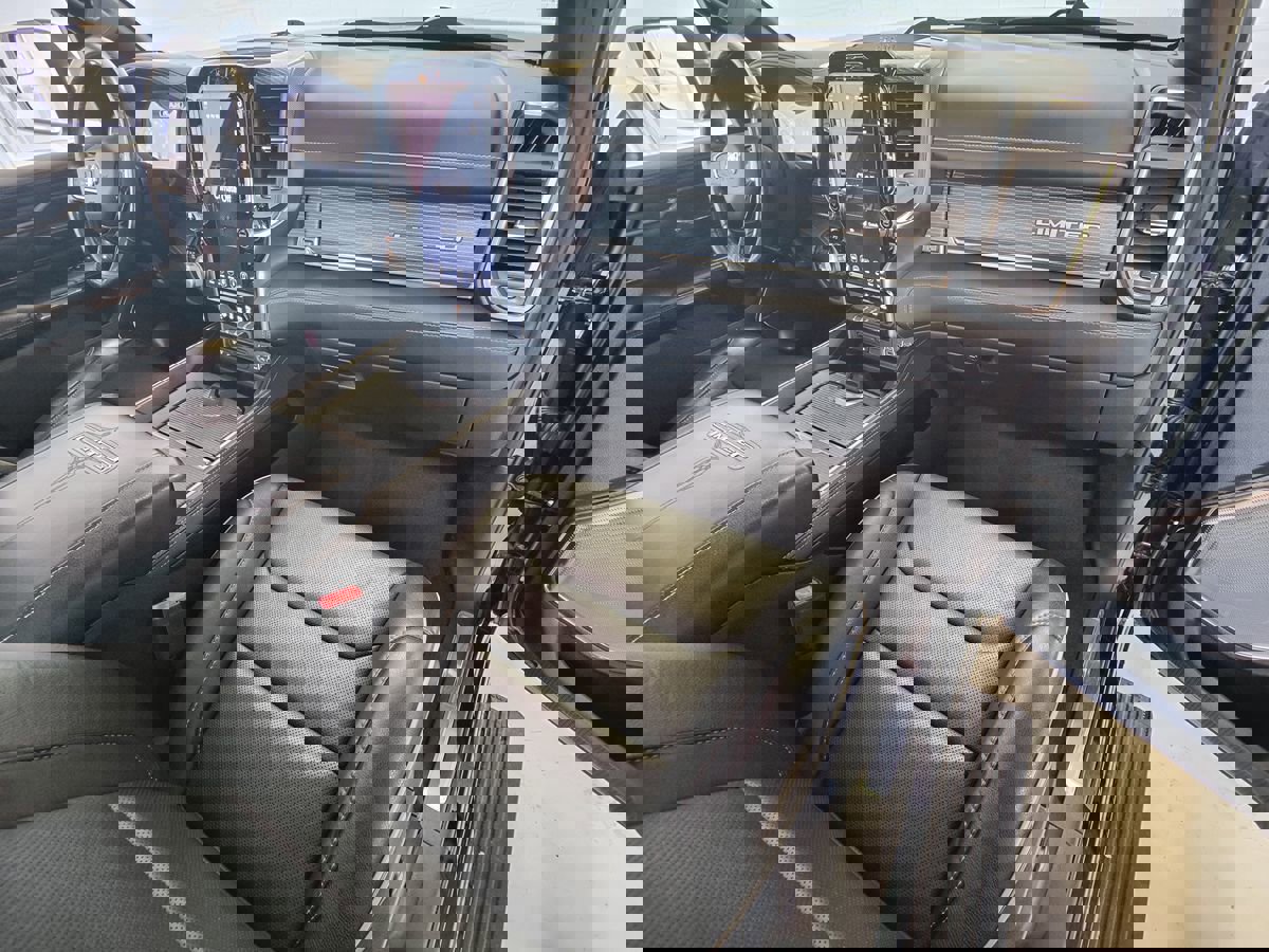 Used 2019 RAM 1500 Limited image 13