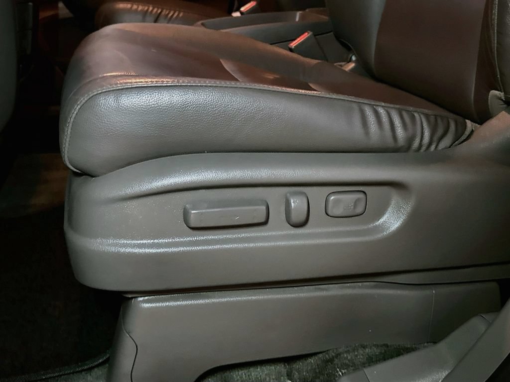 Used 2016 Honda Odyssey EX-L image 16