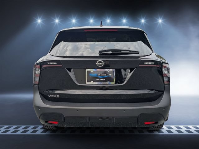 Used 2025 Nissan Kicks SV FWD image 4