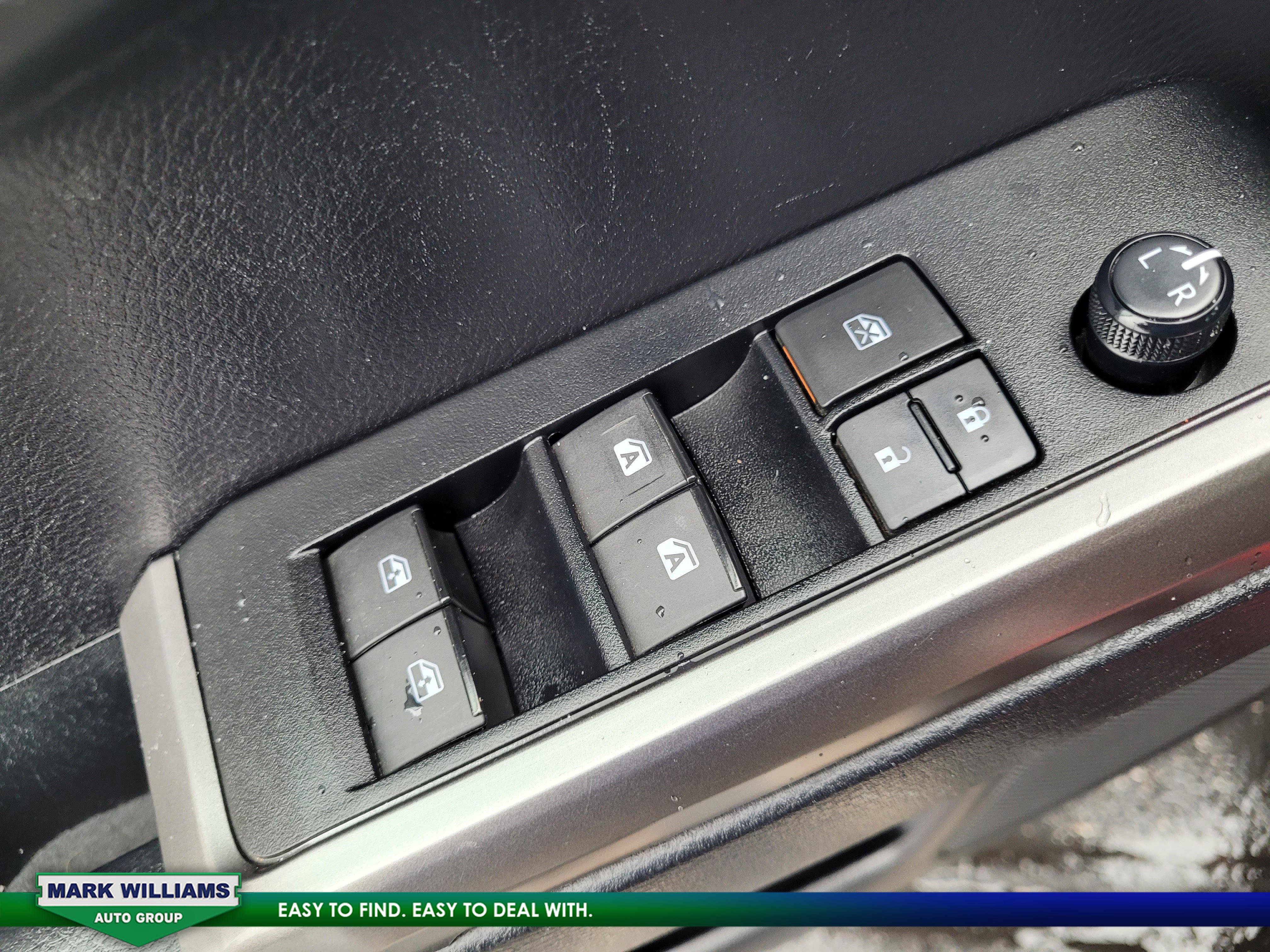 Used 2020 Toyota Tacoma Limited image 29