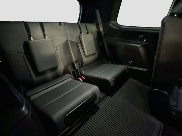 Used 2025 Lexus GX 550 w/ Accessory Package (2T) AWD/4WD image 28