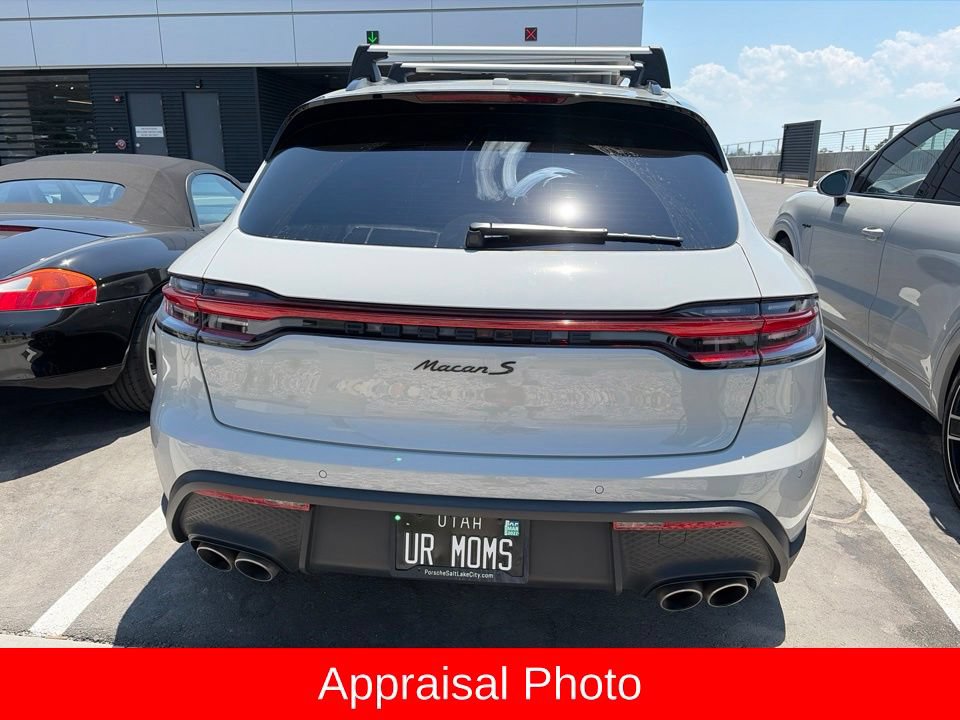 Certified 2024 Porsche Macan S AWD/4WD image 9