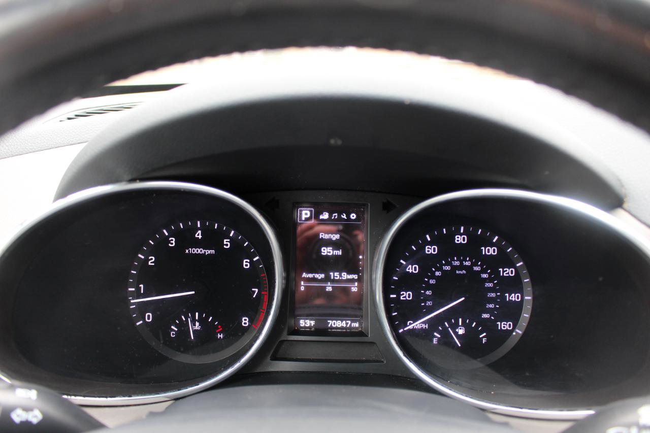 Used 2017 Hyundai Santa Fe SE w/ SE Premium Package 02 FWD image 20