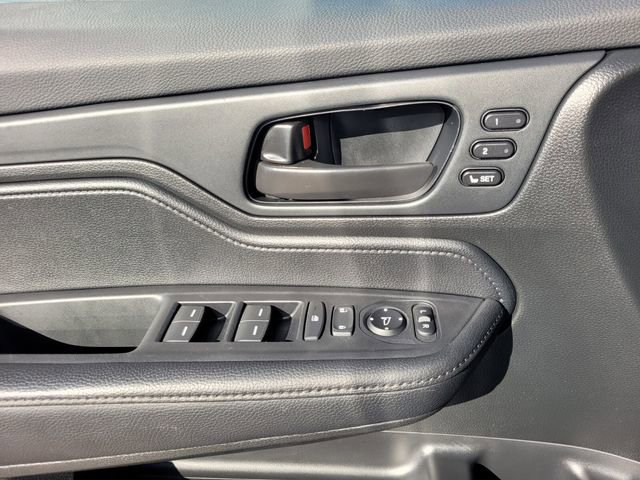 Used 2024 Honda Odyssey Sport image 25