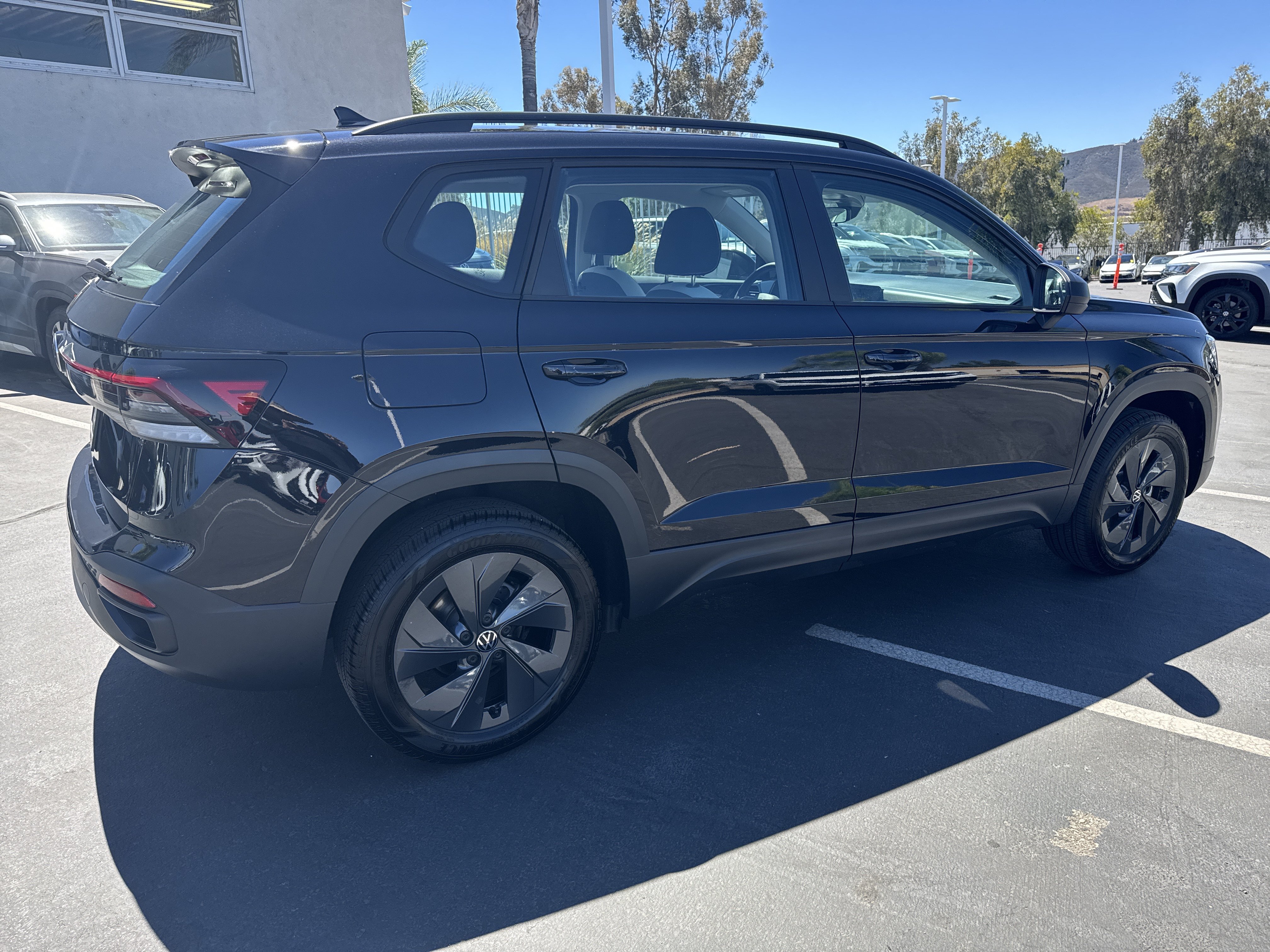 Used 2026 Volkswagen Taos S FWD image 9