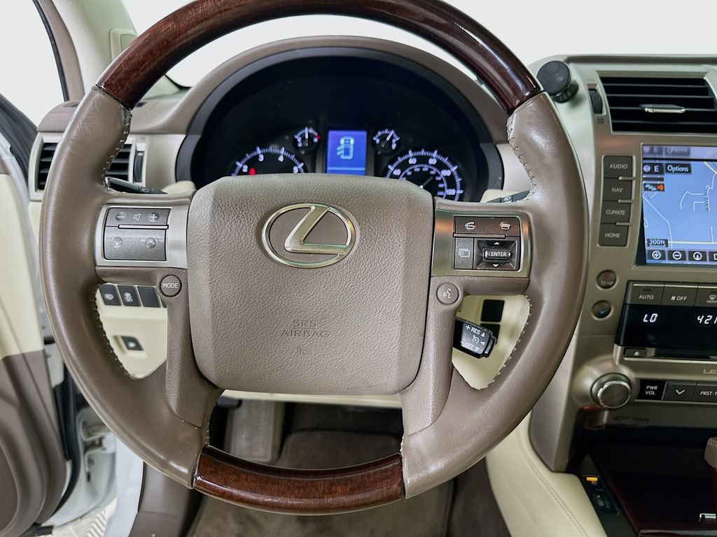 Used 2015 Lexus GX 460 w/ Premium Package AWD/4WD image 18
