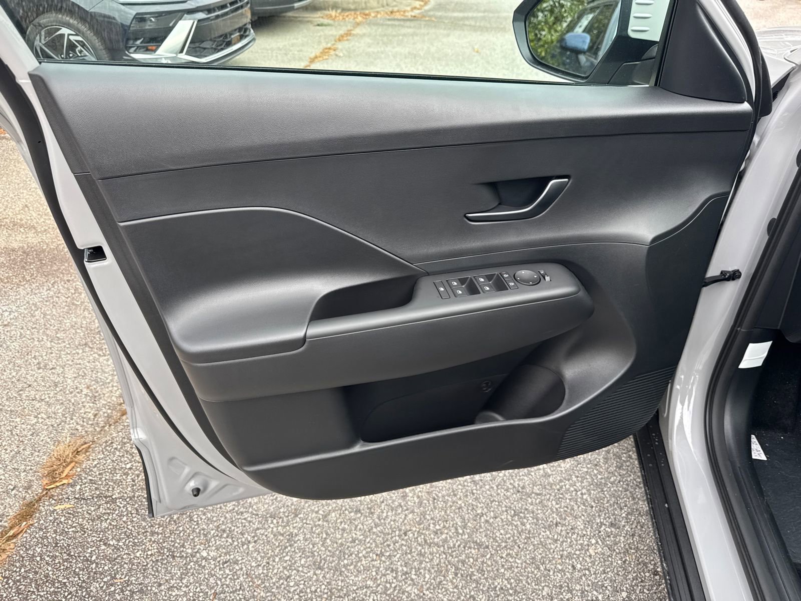 New 2026 Hyundai Kona SE image 10