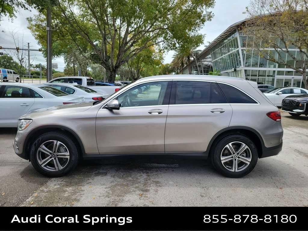 Used 2021 Mercedes-Benz GLC 300 image 3