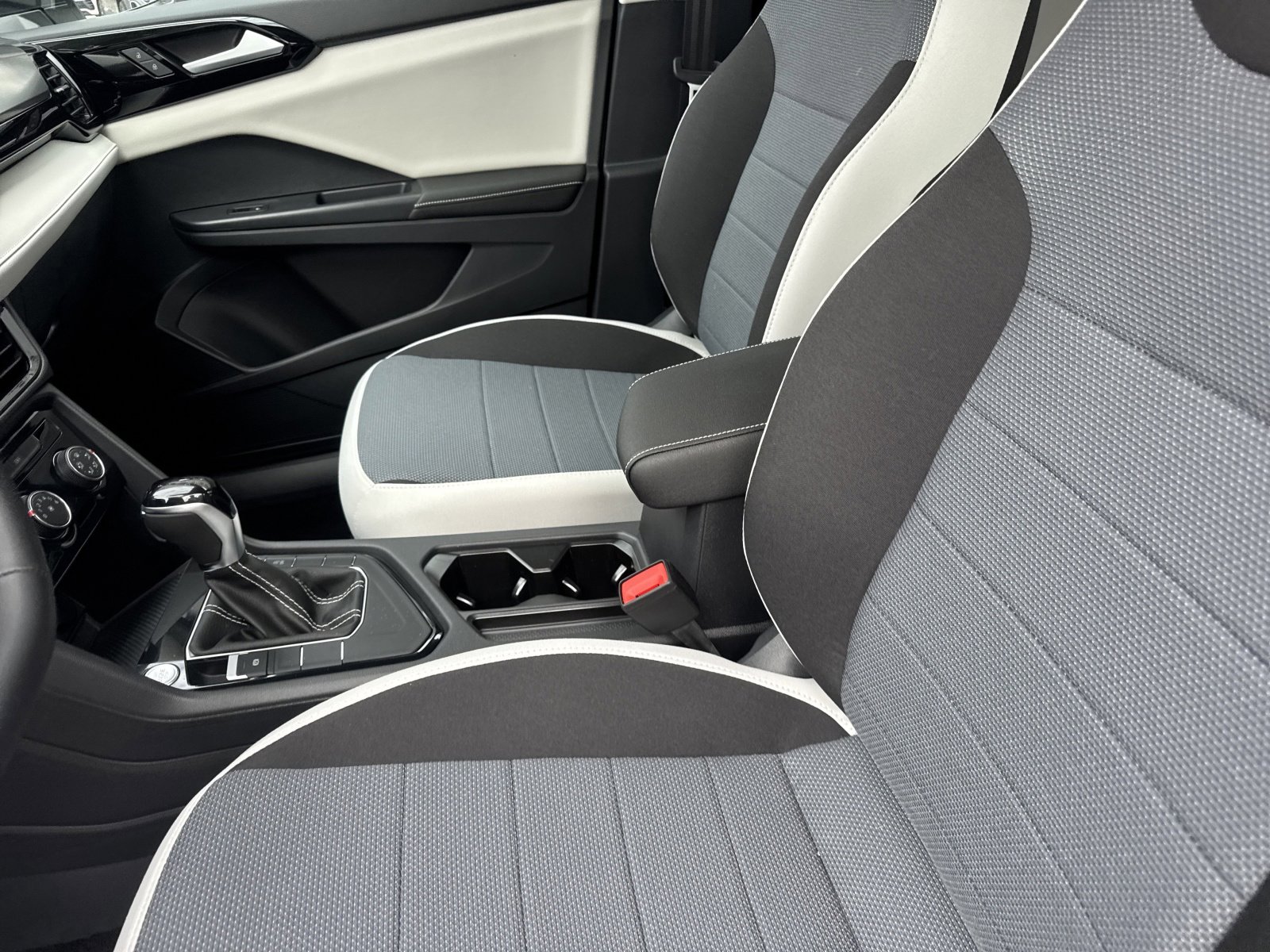 New 2026 Volkswagen Taos S image 13