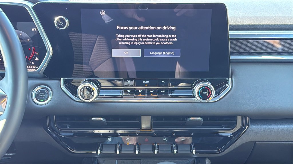 Used 2024 GMC Canyon Elevation image 16