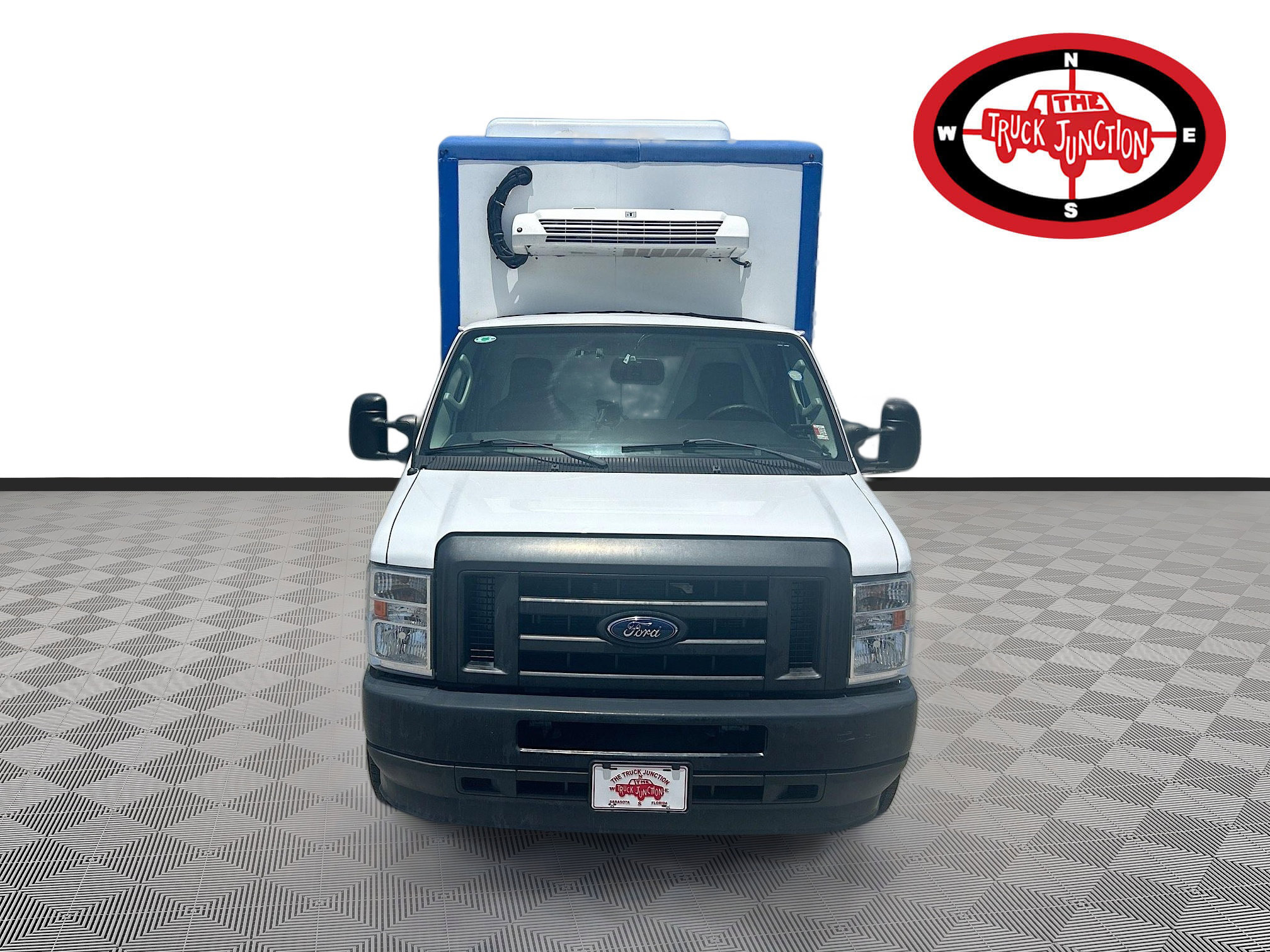 Used 2023 Ford E-350 and Econoline 350 Super Duty w/ Power Windows & Locks Group RWD image 2