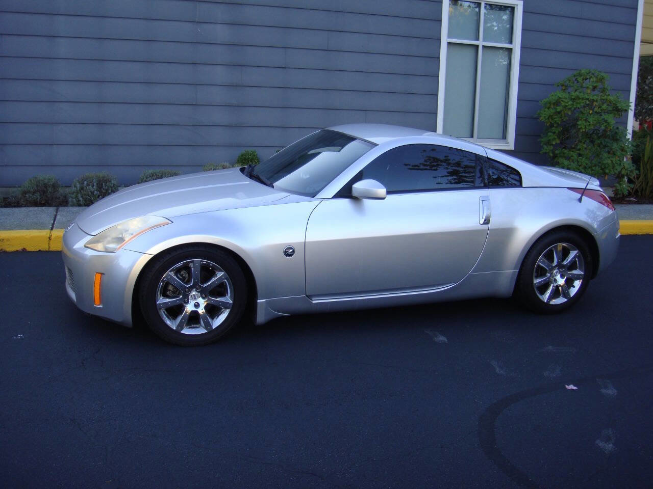 Used 2004 Nissan 350Z Touring w/ Aerodynamics Pkg