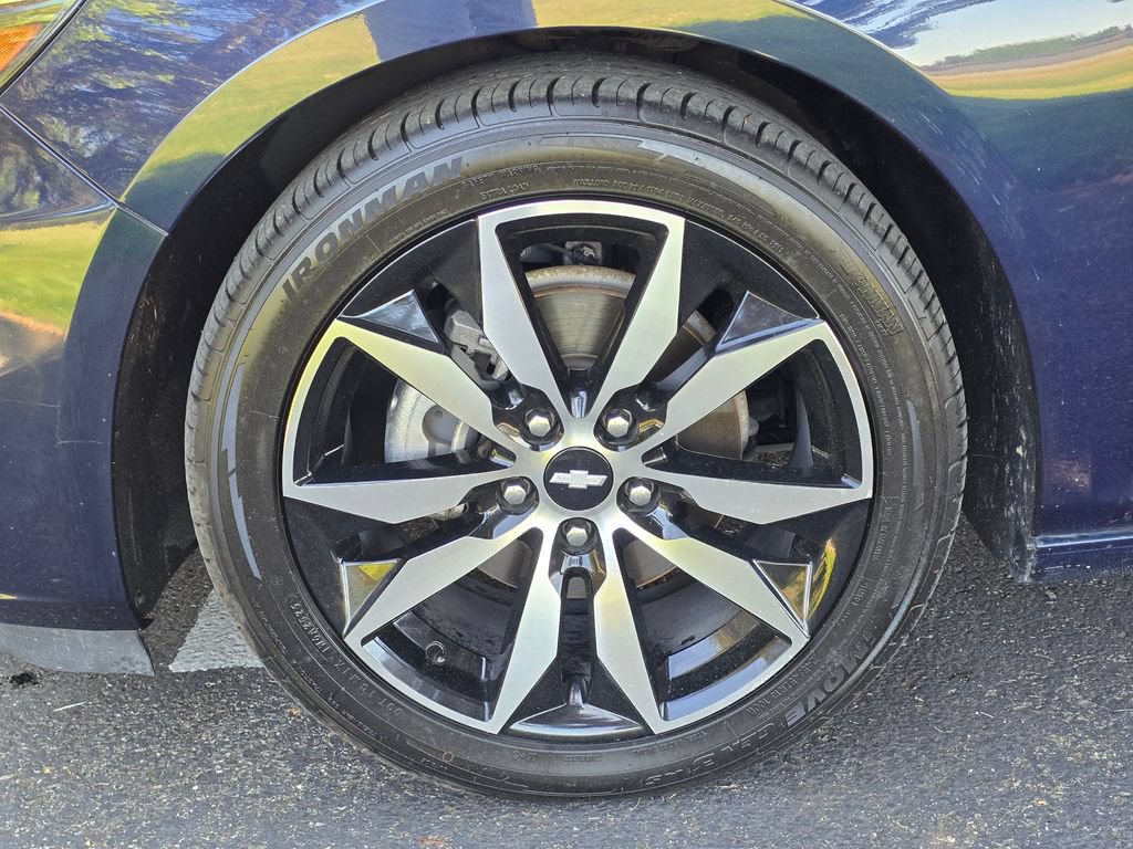 Used 2018 Chevrolet Malibu LT FWD image 10