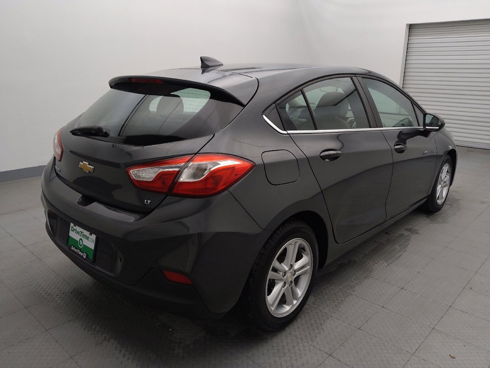Used 2017 Chevrolet Cruze LT image 9