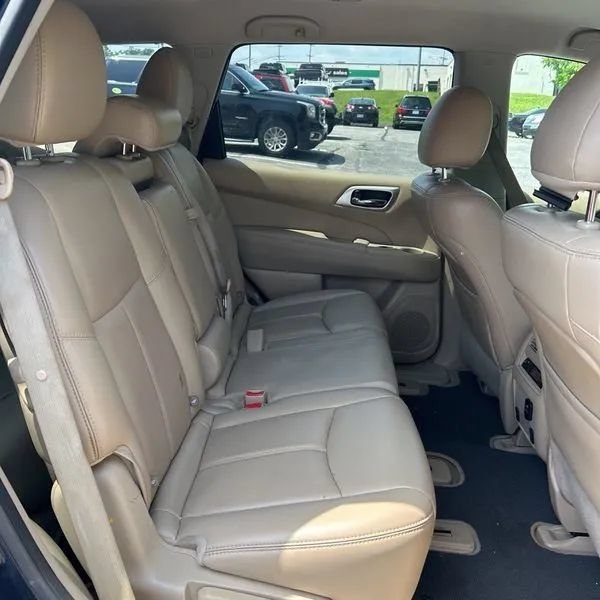 Used 2015 Nissan Pathfinder SL w/ SL Tech Package AWD/4WD image 23