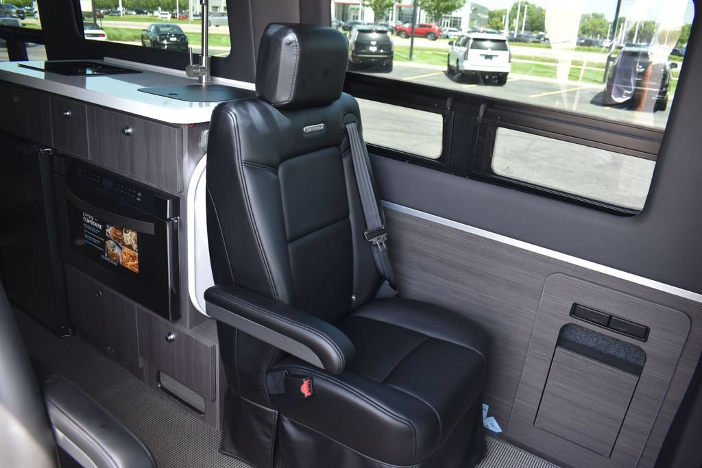 Used 2022 Mercedes-Benz Sprinter 3500 image 37