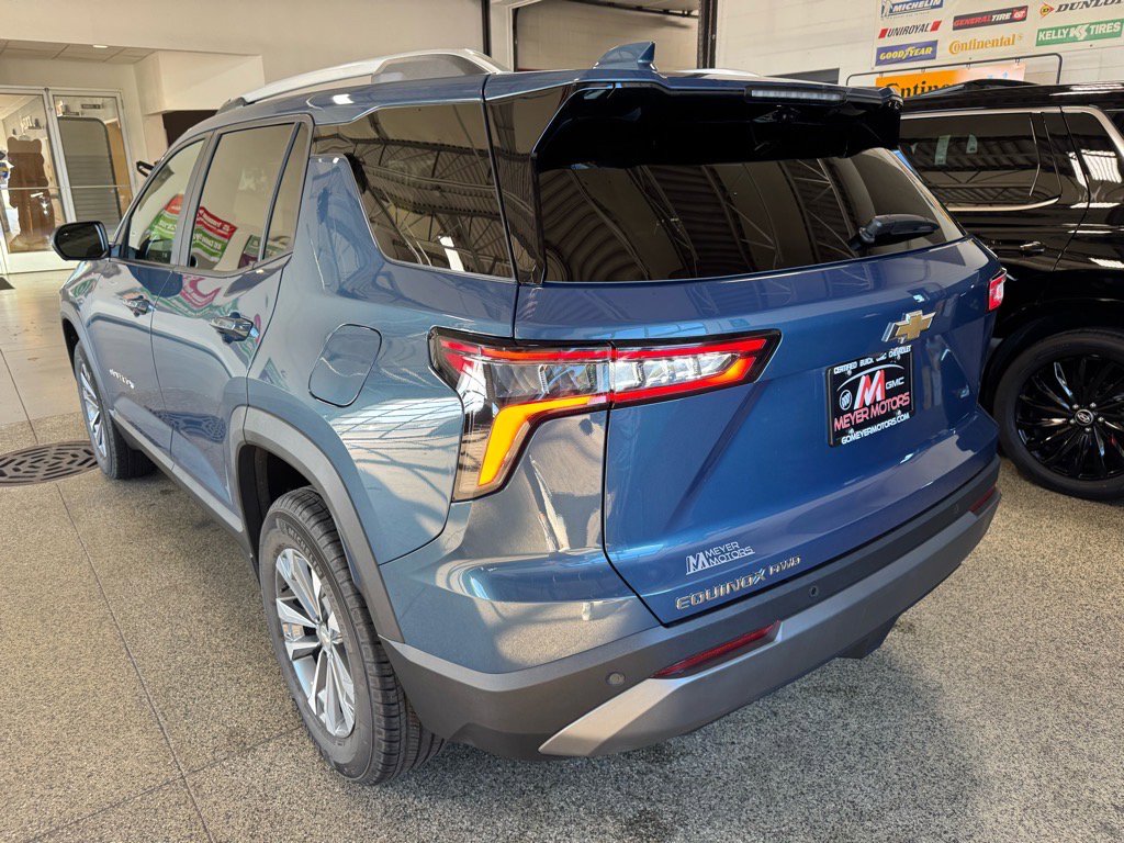 Used 2025 Chevrolet Equinox LT w/ Convenience Package II image 7