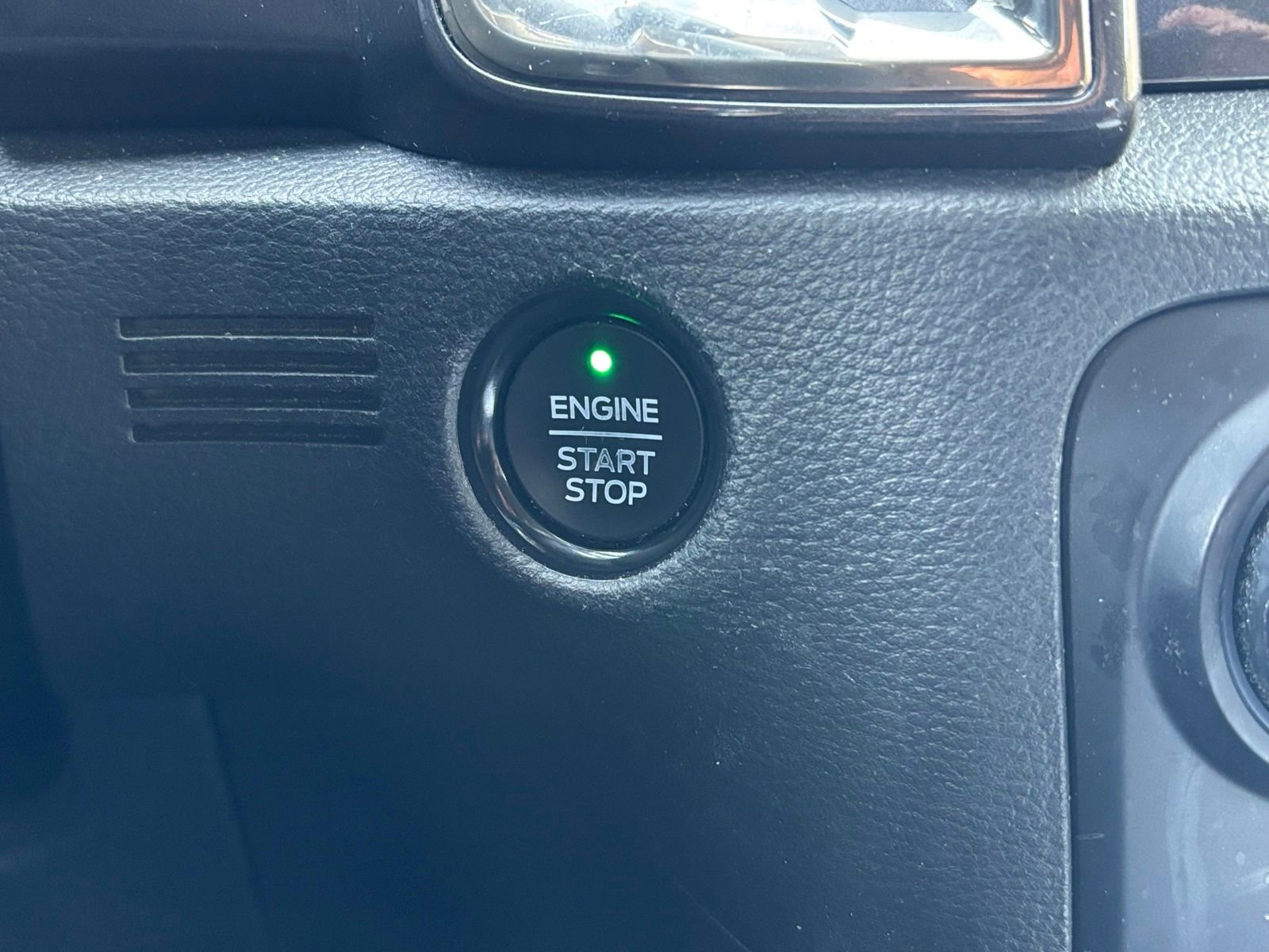 Used 2019 Ford Ranger Lariat w/ Technology Package AWD/4WD image 9