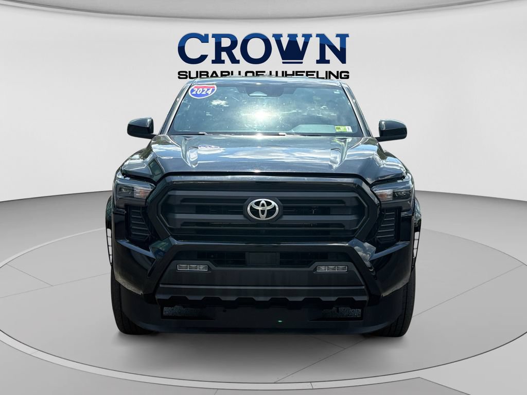 Used 2024 Toyota Tacoma SR5 AWD/4WD image 8