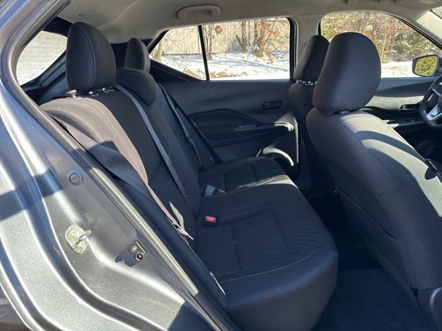 Used 2021 Nissan Kicks S image 24