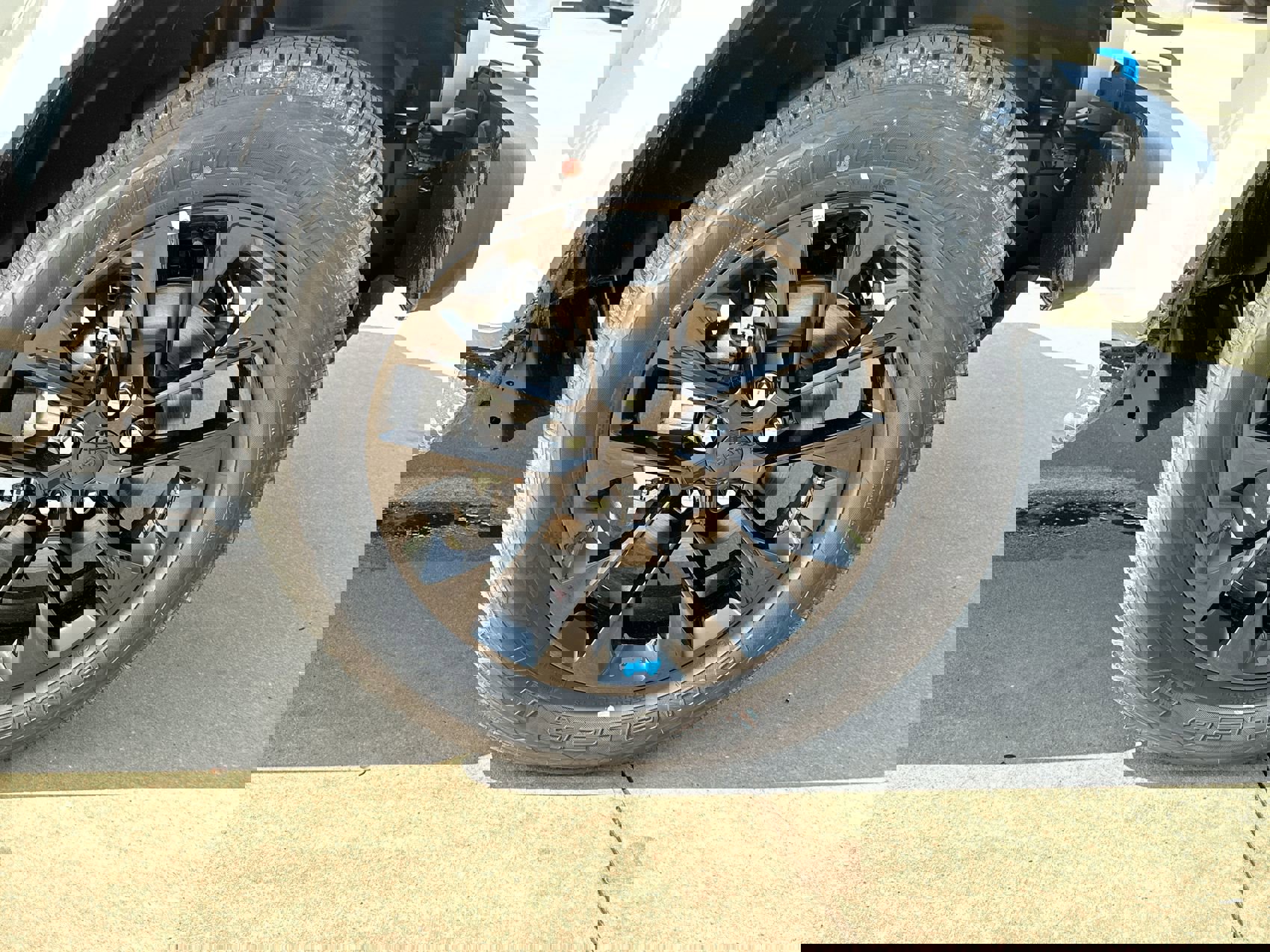 New 2023 Jeep Wrangler Sahara w/ Cold Weather Group image 10