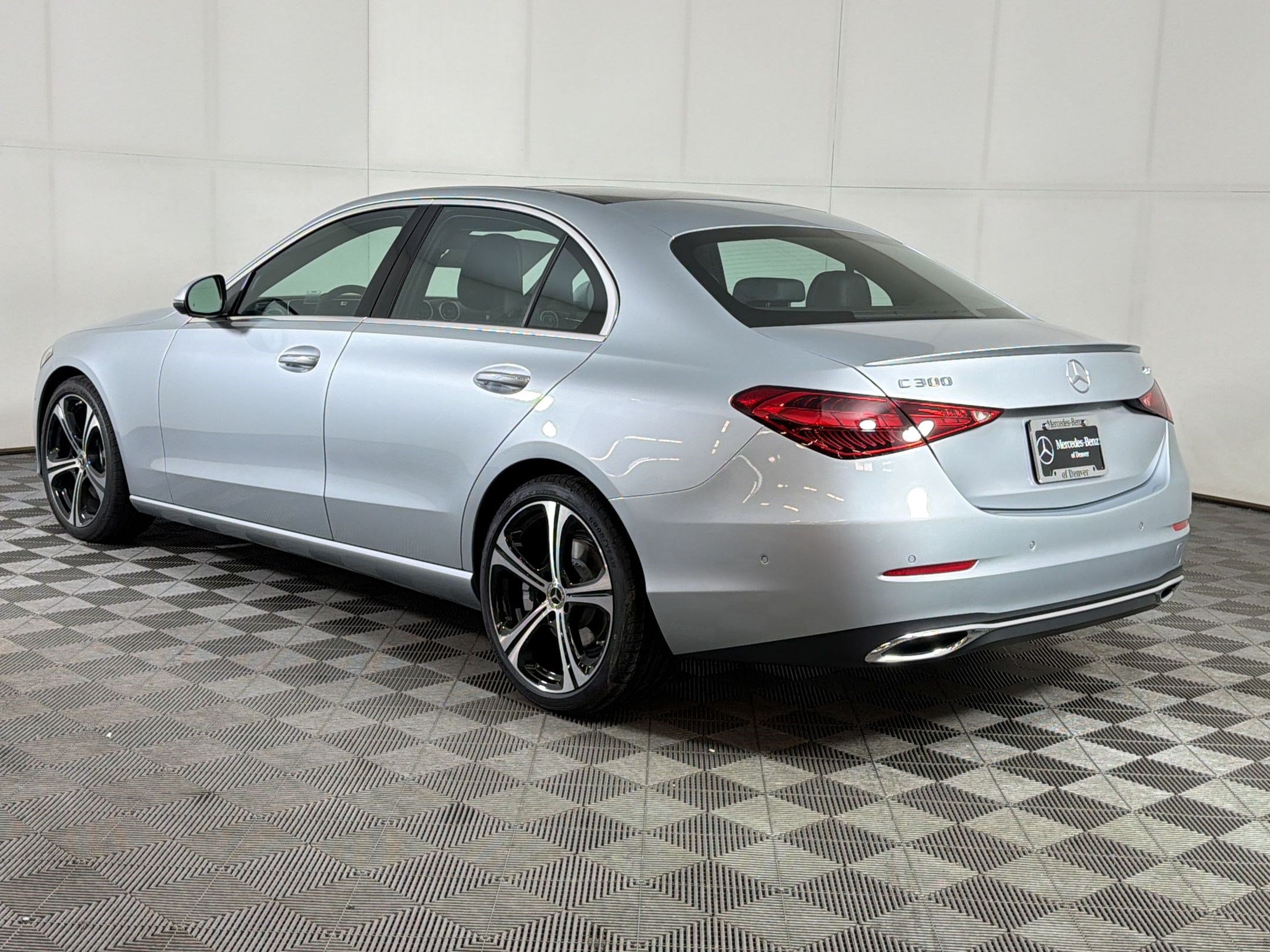 Used 2026 Mercedes-Benz C 300 4MATIC Sedan image 3