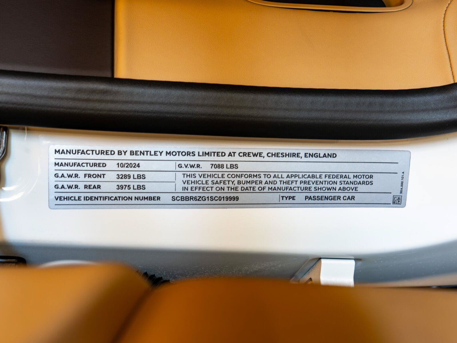 Used 2025 Bentley Flying Spur Plug-In Hybrid AWD/4WD image 33