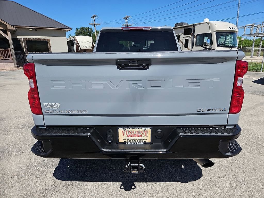 Used 2024 Chevrolet Silverado 2500 Custom w/ Custom Convenience Package AWD/4WD image 6