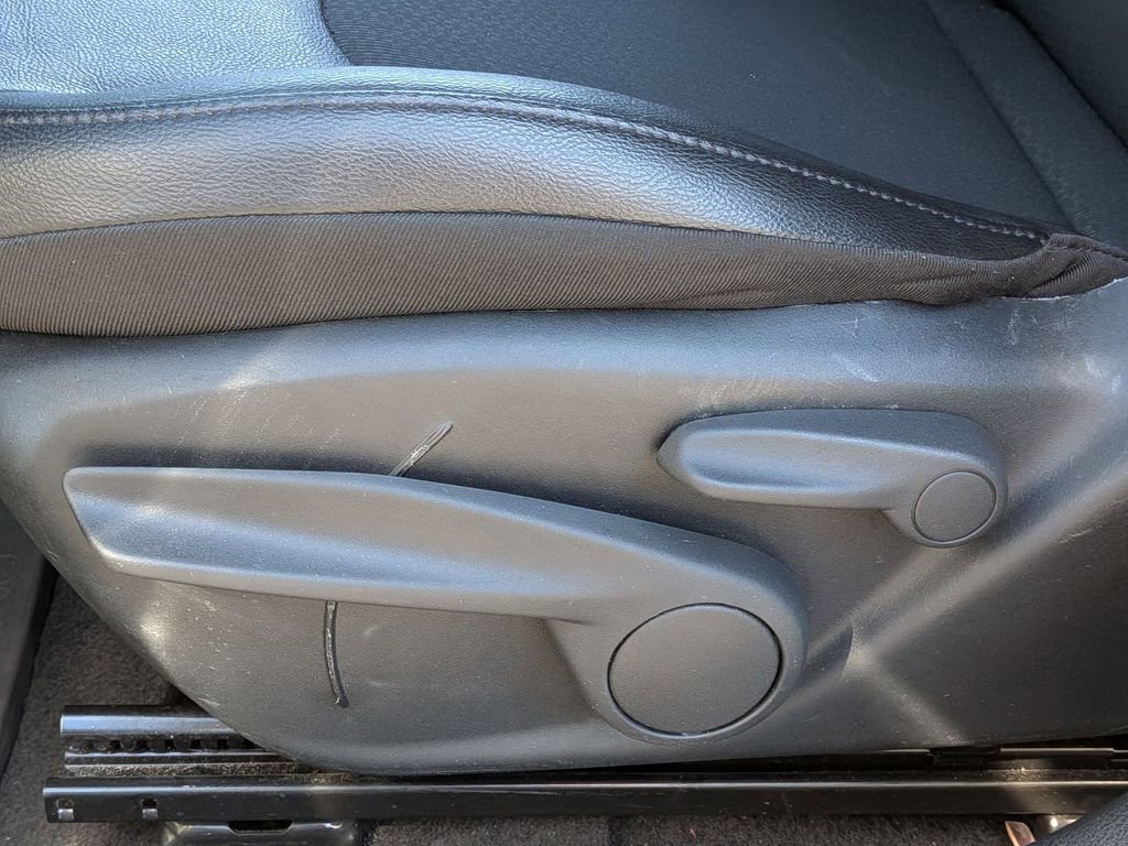 Used 2025 Jeep Compass Trailhawk image 14