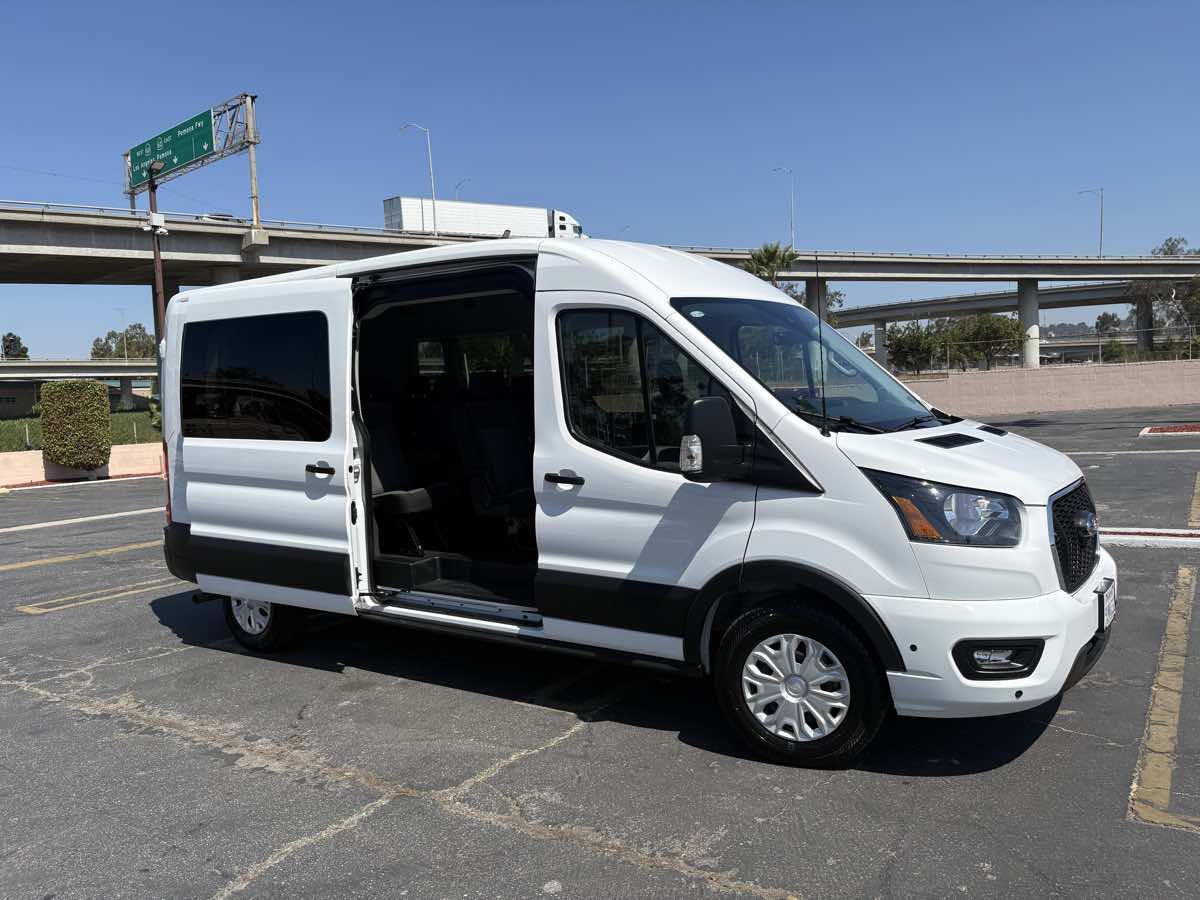 Used 2025 Ford Transit 350 XLT RWD image 46