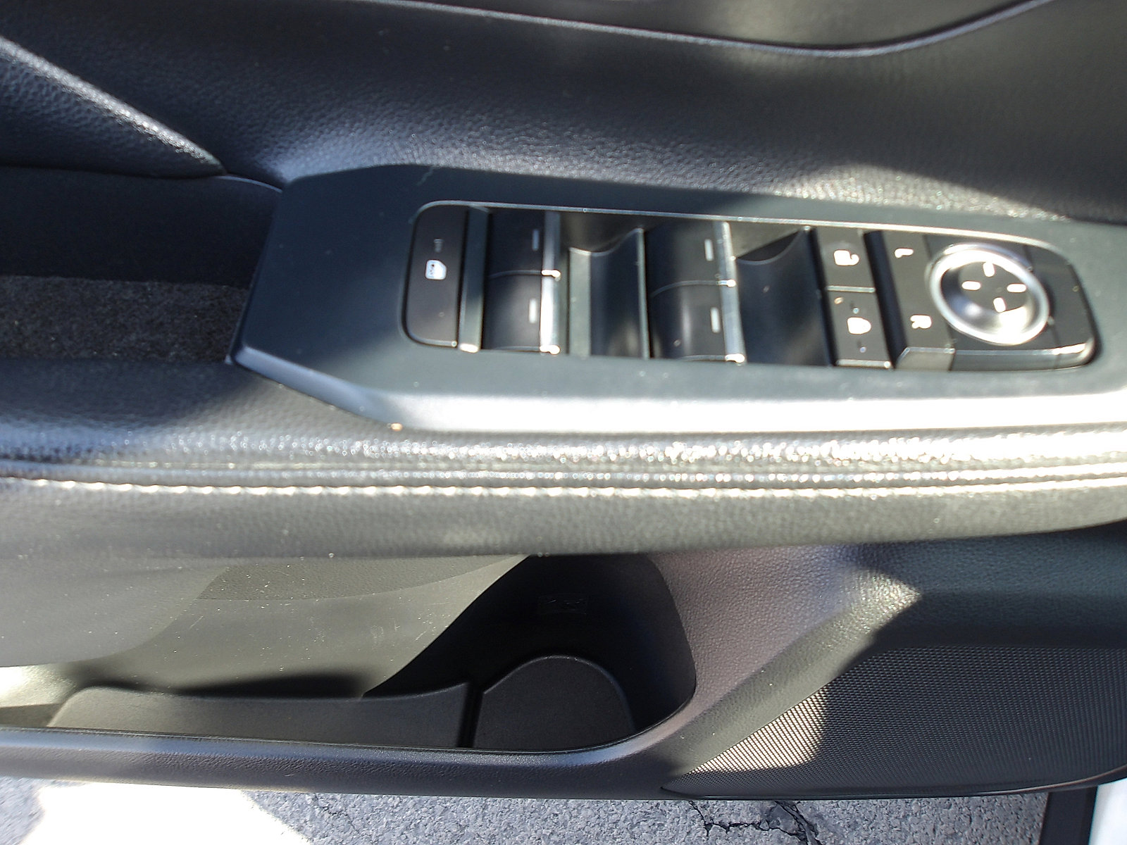 Used 2024 Toyota Grand Highlander AWD Hybrid image 18