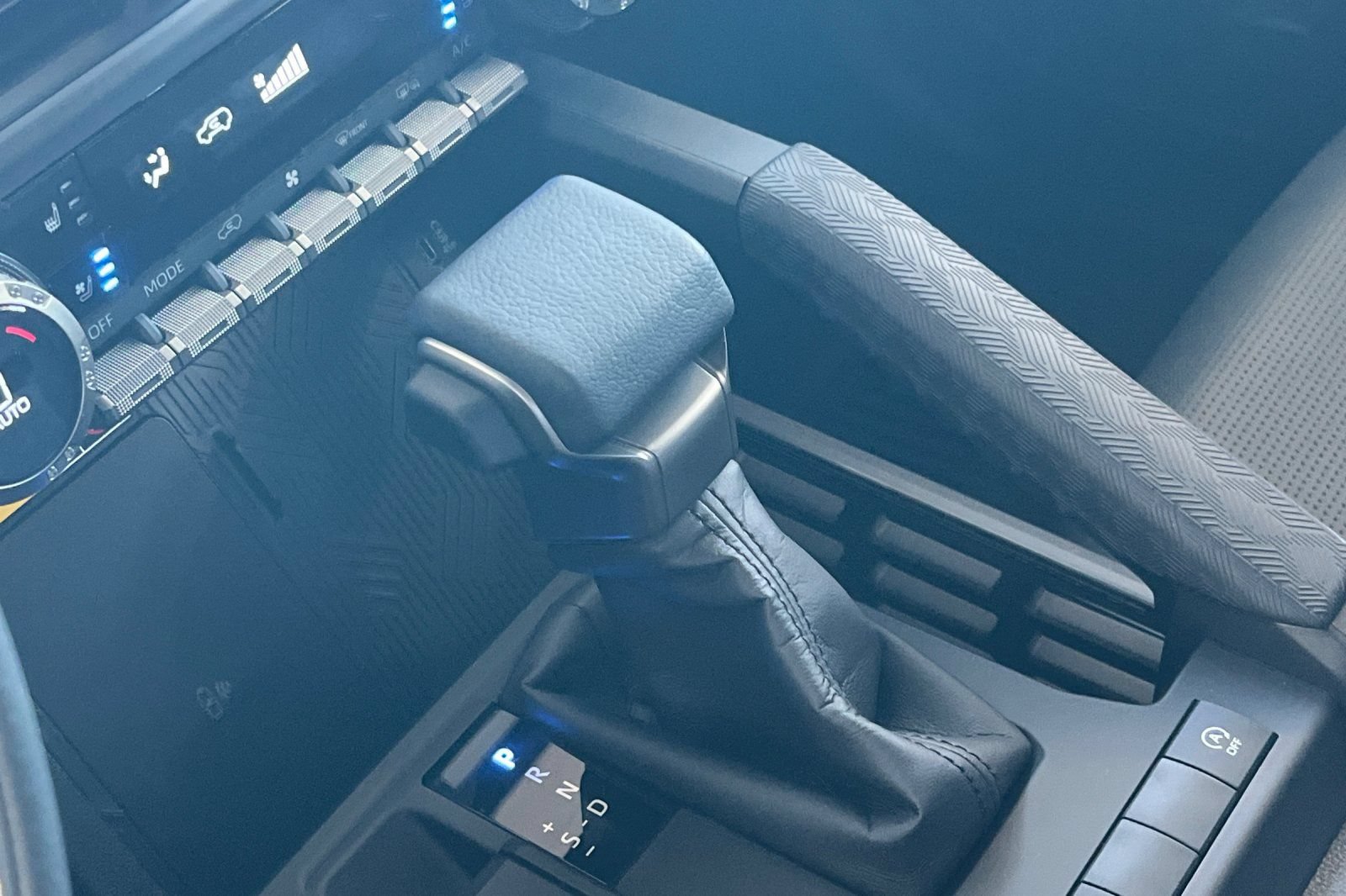 New 2026 Toyota 4Runner Limited AWD/4WD image 18